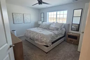 719 Wellington Ln, Cary, IL 60013 - Photo 18