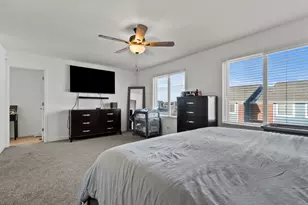 1016 Gillespie Ln, Yorkville, IL 60560 - Photo 12