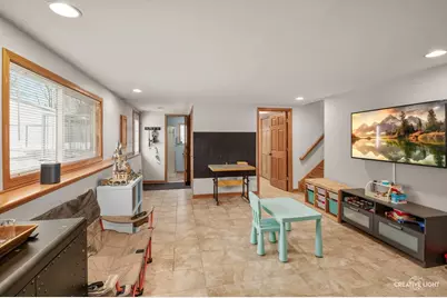 326 W Morris Avenue, Lombard, IL 60148 - Photo 8