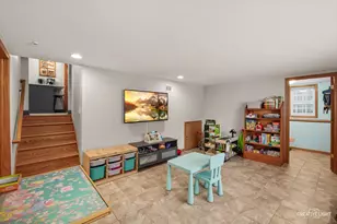 326 W Morris Ave, Lombard, IL 60148 - Photo 6