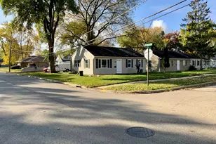 1517 Lyons Ct, Waukegan, IL 60085 - Photo 12