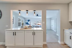 502 Oakton St, Elk Grove Village, IL 60007 - Photo 8