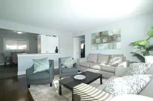 2246 S 17th Ave, North Riverside, IL 60546 - Photo 4