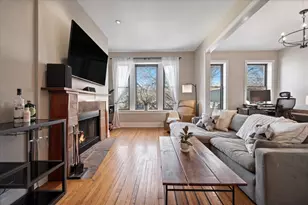 2013 W Concord Pl, Chicago, IL 60647 - Photo 4