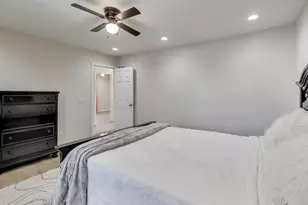 508 Beechwood Dr, Round Lake, IL 60073 - Photo 14