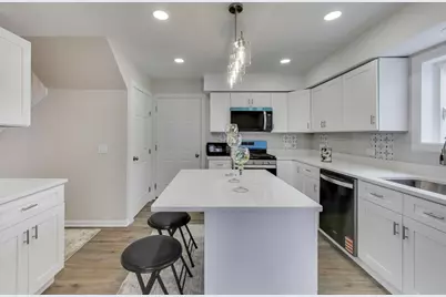 508 Beechwood Drive, Round Lake, IL 60073 - Photo 8