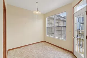 1475 W Sedgewood Ct, Round Lake, IL 60073 - Photo 16