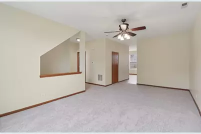 1475 W Sedgewood Court, Round Lake, IL 60073 - Photo 8