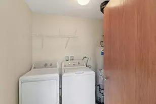 1475 W Sedgewood Ct, Round Lake, IL 60073 - Photo 14