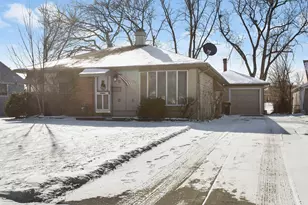 2705 Park St, Rolling Meadows, IL 60008 - Photo 2