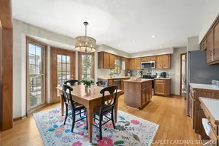 854 Raintree Dr, Naperville, IL 60540 - Photo 6