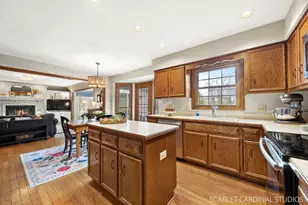 854 Raintree Dr, Naperville, IL 60540 - Photo 4