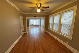 6840 S Champlain Ave, Chicago, IL 60637 - Photo 4