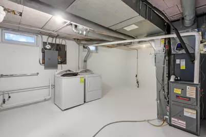 2310 Washington Street, Davenport, IA 52804 - Photo 16