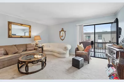 7333 Grand Avenue #204, Downers Grove, IL 60516 - Photo 4