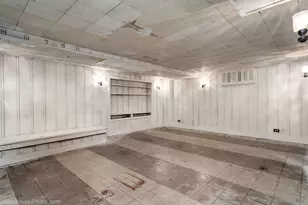 6738 N Ionia Ave, Chicago, IL 60646 - Photo 26