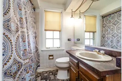 6738 N Ionia Avenue, Chicago, IL 60646 - Photo 12