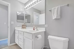 6711 Glenmoor Ct, McHenry, IL 60050 - Photo 26