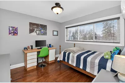 404 Lawrence Avenue, Glen Ellyn, IL 60137 - Photo 10