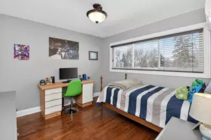 404 Lawrence Ave, Glen Ellyn, IL 60137 - Photo 10