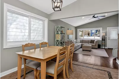 404 Lawrence Avenue, Glen Ellyn, IL 60137 - Photo 4