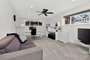 404 Lawrence Ave, Glen Ellyn, IL 60137 - Photo 12