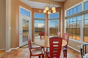 274 Prairie View Ln, Wheeling, IL 60090 - Photo 12