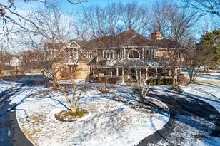 27022 W Coventry Ct, Lake Barrington, IL 60010 - Photo 2