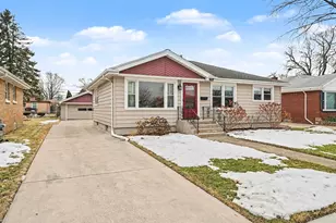 735 E 163rd St, South Holland, IL 60473 - Photo 2