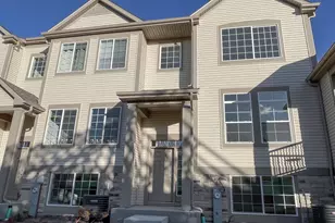 255 Regency Ct, Wauconda, IL 60084 - Photo 1