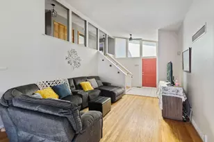 64 Blackhawk Dr, Park Forest, IL 60466 - Photo 4