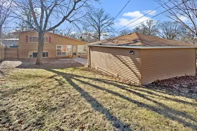 64 Blackhawk Drive, Park Forest, IL 60466 - Photo 16