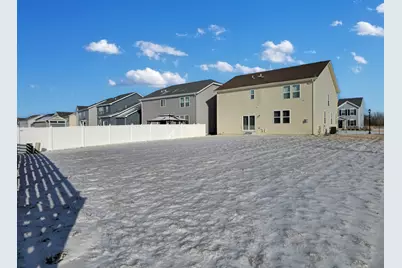 32075 Savannah Drive, Lakemoor, IL 60051 - Photo 4