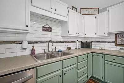 323 Fairfax Avenue, Romeoville, IL 60446 - Photo 10