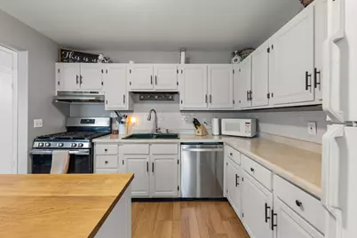 9 Fieldcrest Drive, Montgomery, IL 60538 - Photo 6