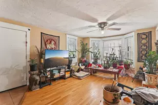 262 S Weston Ave, Elgin, IL 60123 - Photo 6