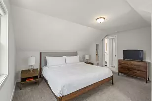 6100 N Overhill Ave, Chicago, IL 60631 - Photo 18