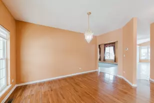 1445 Somerfield Dr, Bolingbrook, IL 60490 - Photo 6