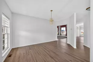 1445 Somerfield Dr, Bolingbrook, IL 60490 - Photo 8