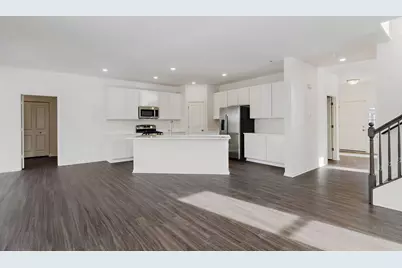 31998 Savannah Drive, Lakemoor, IL 60051 - Photo 6