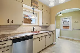 1826 41st St, Rock Island, IL 61201 - Photo 16