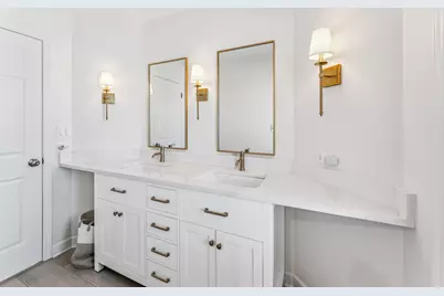 1213 Silver Pine Drive, Hoffman Estates, IL 60010 - Photo 20