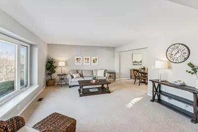 1213 Silver Pine Drive, Hoffman Estates, IL 60010 - Photo 4