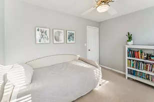 1213 Silver Pine Dr, Hoffman Estates, IL 60010 - Photo 22