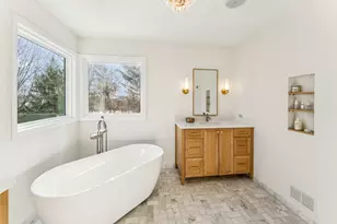 1213 Silver Pine Dr, Hoffman Estates, IL 60010 - Photo 26