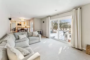 1213 Silver Pine Dr, Hoffman Estates, IL 60010 - Photo 12