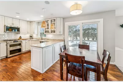 1213 Silver Pine Drive, Hoffman Estates, IL 60010 - Photo 10