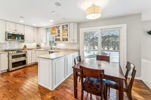 1213 Silver Pine Dr, Hoffman Estates, IL 60010 - Photo 10