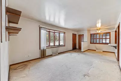 25085 W Tamarack Drive, Wauconda, IL 60084 - Photo 4