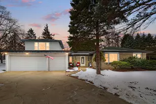 30W440 Whitney Rd, West Chicago, IL 60185 - Photo 2